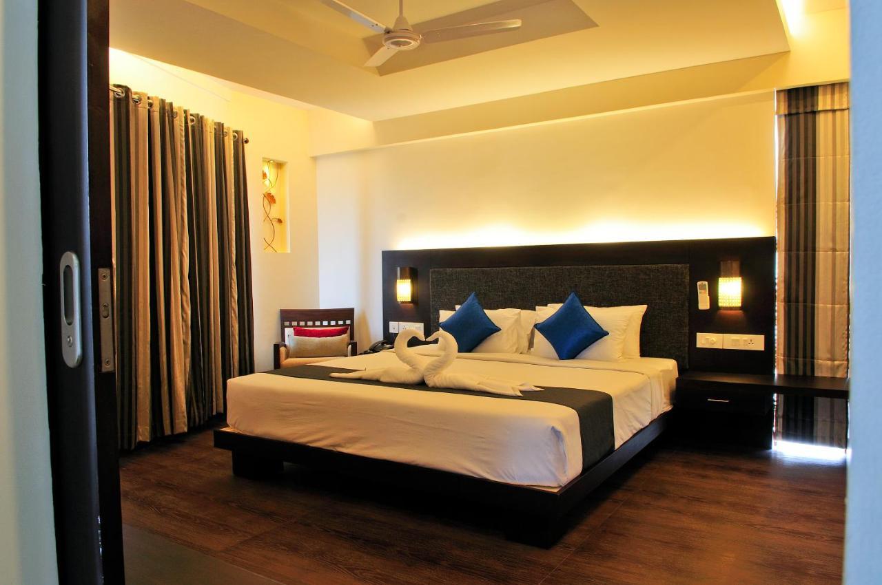 Hotel Copper Folia Kozhikode Esterno foto