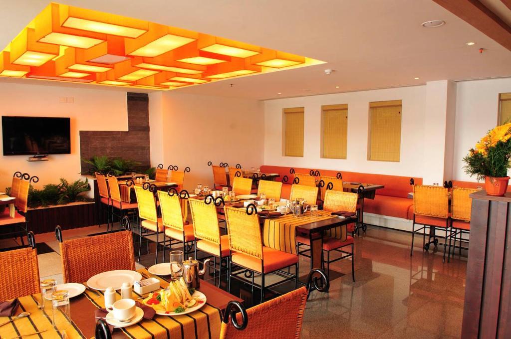 Hotel Copper Folia Kozhikode Esterno foto