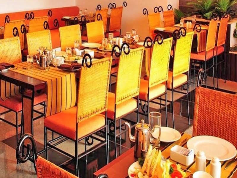 Hotel Copper Folia Kozhikode Esterno foto